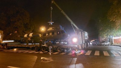 У Полтаві 18 вересня зняли з постаменту вертоліт Мі-2
