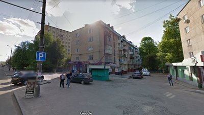 Вибух і вибите вікно: поліція Рівного з'ясовує обставини хуліганства у будинку