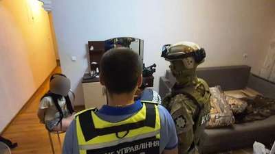 У Вінниці затримали групу сутинерів У Вінниці затримали групу сутинерів