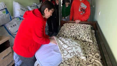 Геріатричний пансіонат у Франківську отримав допомогу від Союзу Українок Америки