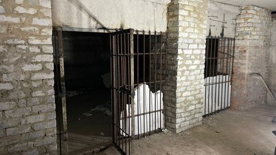 У деокупованій Козачій Лопані на Харківщині виявили ще дві катівні армії РФ У деокупованій Козачій Лопані на Харківщині виявили ще дві катівні армії РФ