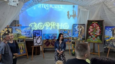 виставка, замок, картини