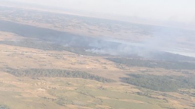 Танки, літаки та гелікоптери: на Херсонщині ДСНС та ЗСУ гасять масштабну пожежу Танки, літаки та гелікоптери: на Херсонщині ДСНС та ЗСУ гасять масштабну пожежу