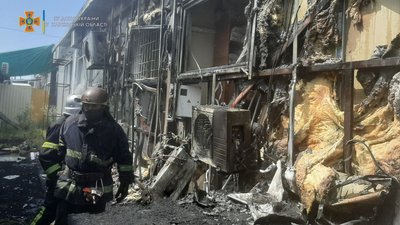 На Комунальному ринку у Харкові виникла пожежа На Комунальному ринку у Харкові виникла пожежа