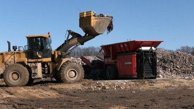 Як переробляють відходи руйнацій на Харківщині Як переробляють відходи руйнацій на Харківщині