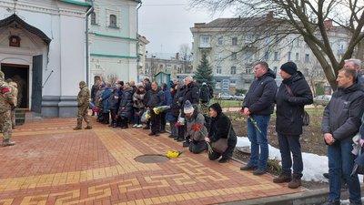 “Ми сподівалися, що виживе”: у Сумах попрощались із воїном Олександром Грінченком “Ми сподівалися, що виживе”: у Сумах попрощались із воїном Олександром Грінченком