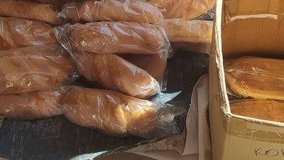 В селах під Миколаєвом, не дивлячись на обстріли, продовжують жити люди В селах під Миколаєвом, не дивлячись на обстріли, продовжують жити люди