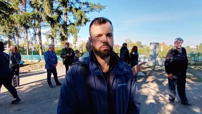 На Тернопільщині попрощалися із загиблим бійцем Андрієм Дячуком На Тернопільщині попрощалися із загиблим бійцем Андрієм Дячуком
