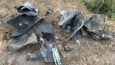 За добу російські війська завдали ударів по чотирьох громадах Житомирщини – Нацполіція області За добу російські війська завдали ударів по чотирьох громадах Житомирщини – Нацполіція області