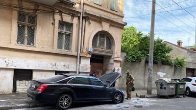 Поліція затримала підозрюваних у підпалі автівки адвоката, який захищав фігуранта справи Гандзюк Поліція затримала підозрюваних у підпалі автівки адвоката, який захищав фігуранта справи Гандзюк