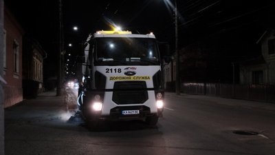 У Чернівцях закуплять три підмітальні машини для прибирання вулиць