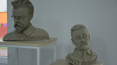 У Луцьку відкрили ювілейну виставку до 60-річчя художньої школи