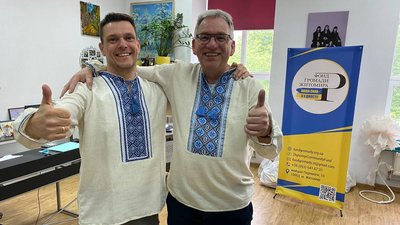 Три тонни допомоги передали переселенцям Житомирщини волонтери з Нідерландів Три тонни допомоги передали переселенцям Житомирщини волонтери з Нідерландів