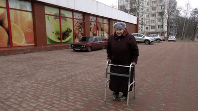 Мріє знову повноцінно ходити: історія чернігівки Ольги Бубри, яка рік тому потрапила під обстріл у черзі по хліб