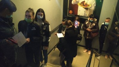 Дехто два дні не міг вакцинуватися у центрі вакцинації на Південному бульварі, 2 А