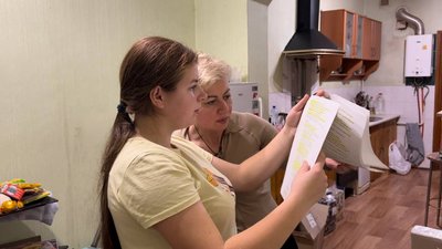 У Миколаєві багатодітна родина усновила ще двох дітей У Миколаєві багатодітна родина усновила ще двох дітей
