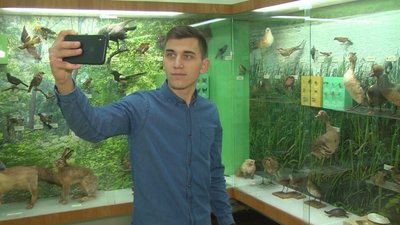 Селфі з експонатами: Вінницький краєзнавчий музей доєднався до всесвітнього флешмобу