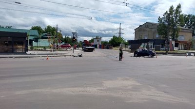 В Івано-Франківську сталася ДТП за участю чотирьох авто. Водіїв та пішохода госпіталізували В Івано-Франківську сталася ДТП за участю чотирьох авто. Водіїв та пішохода госпіталізували