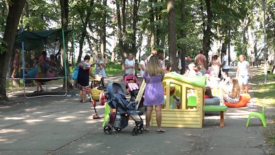 У Черкасах відбувся фестиваль для супермам У Черкасах відбувся фестиваль для супермам