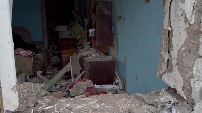 "Так шарахнуло, що я підлетіла": очевидці про ранковий авіаудар РФ по Запоріжжю 30 грудня "Так шарахнуло, що я підлетіла": очевидці про ранковий авіаудар РФ по Запоріжжю 30 грудня