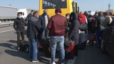 Українці повертаються з-за кордону і відправляються на самоізоляцію
