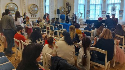 В Одесі до Дня народження Кобзаря влаштували святкові читання віршів Шевченка В Одесі до Дня народження Кобзаря влаштували святкові читання віршів Шевченка