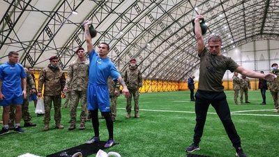 У змаганнях з армспорту та гирьового спорту участь взяли понад 60 спортсменів. У змаганнях з армспорту та гирьового спорту участь взяли понад 60 спортсменів.