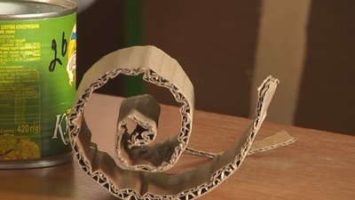 Діти та педагоги волинського ліцею виготовили дві сотні окопних свічок для бійців Діти та педагоги волинського ліцею виготовили дві сотні окопних свічок для бійців