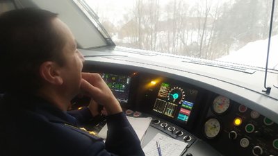 Через Франківськ до гірських курортів вперше проїхав потяг Львів – Ясіня: як це відбувалося Через Франківськ до гірських курортів вперше проїхав потяг Львів – Ясіня: як це відбувалося