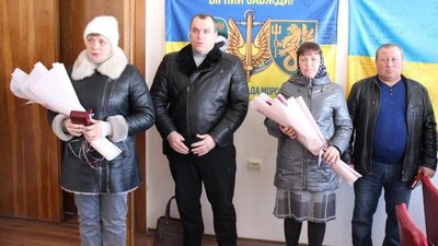 Двом родина загиблих військових з Хмельниччини передали державні нагороди Двом родина загиблих військових з Хмельниччини передали державні нагороди