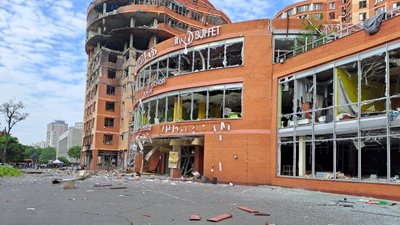 Засмітили тисячі квадратних метрів уламками: екологи підрахували збитки від атаки РФ на Одесу
