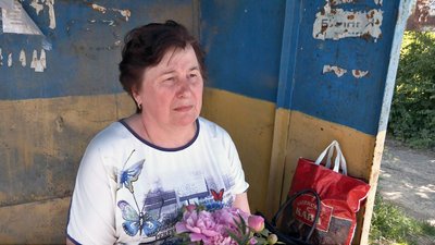 Люди займають чергу на маршрутку: на дачному масиві біля Луцька – проблема з доїздом Люди займають чергу на маршрутку: на дачному масиві біля Луцька – проблема з доїздом