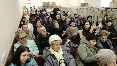 Українські пісні, танці та ворожіння: як у вінницькому терцентрі святкували Андріївські вечорниці Українські пісні, танці та ворожіння: як у вінницькому терцентрі святкували Андріївські вечорниці