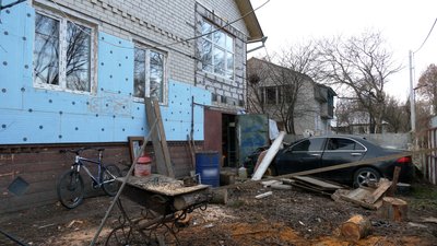 Безкоштовний прокат електроінструментів у Чернігові: як волонтери допомагають відновлювати пошкоджене житло Безкоштовний прокат електроінструментів у Чернігові: як волонтери допомагають відновлювати пошкоджене житло