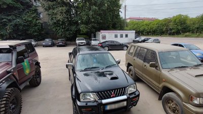 У Тернополі на одному з автосервісів безкоштовно ремонтують автомобілі для військових У Тернополі на одному з автосервісів безкоштовно ремонтують автомобілі для військових