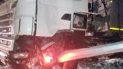 Через ожеледицю на дорогах Житомирської області сталося 12 ДТП