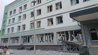 Пошкоджений медзаклад внаслідок атаки по Києву, 31 липня 2025