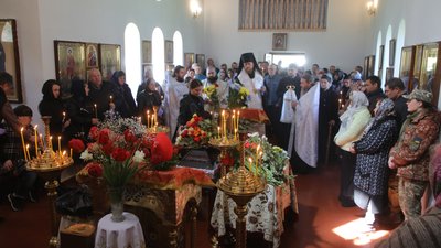 "Він не бачив свого життя інакше, тільки з небом": у Ніжині попрощалися з 22-річним пілотом "Він не бачив свого життя інакше, тільки з небом": у Ніжині попрощалися з 22-річним пілотом