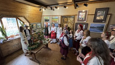 Весілля з українськими традиціями Весілля з українськими традиціями