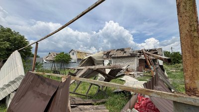 Наслідки російського обстрілу КАБами селища Балабине, 7 червня 2026 року