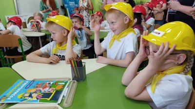 У житомирському ліцеї №3 відкрили клас безпеки "Школа незвичайних наук" У житомирському ліцеї №3 відкрили клас безпеки "Школа незвичайних наук"