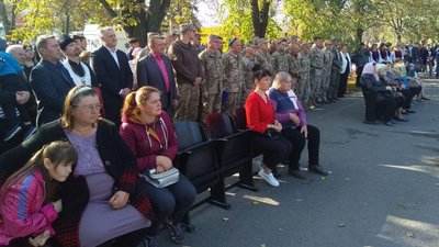 У Новоархангельську відкрили Меморіал захисникам України У Новоархангельську відкрили Меморіал захисникам України