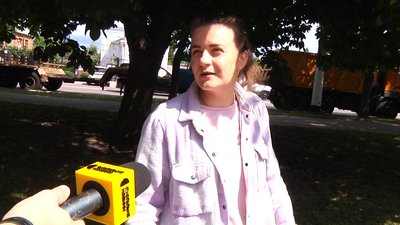 Житомирянка Юлія каже, що біля її дому немає укриття Житомирянка Юлія каже, що біля її дому немає укриття