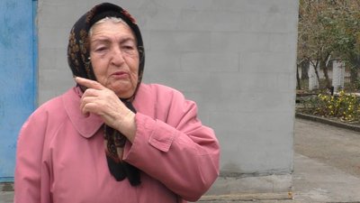 Служби проводять просто неба: як відновлюють після російського обстрілу храм у Запоріжжі Служби проводять просто неба: як відновлюють після російського обстрілу храм у Запоріжжі