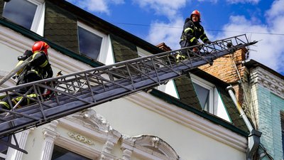 У Хмельницькому 22 квітня зайнялась котельня кафе, яке знаходиться в історичній будівлі. У Хмельницькому 22 квітня зайнялась котельня кафе, яке знаходиться в історичній будівлі.