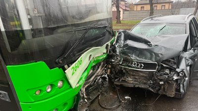 ДТП з тролейбусом на Байрона у Харкові