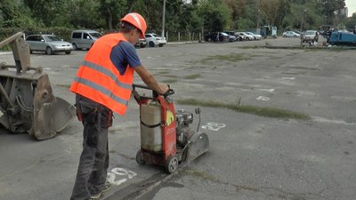 200 метрів за 5 мільйонів гривень: у Полтаві ремонтують аварійний колектор 200 метрів за 5 мільйонів гривень: у Полтаві ремонтують аварійний колектор