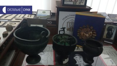 У лебединському музеї відкрилася виставка "Нові-старі скіфи" Сергія Гуцана У лебединському музеї відкрилася виставка "Нові-старі скіфи" Сергія Гуцана
