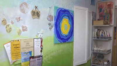 У Луцьку з аукціону продають картину художниці з синдромом Дауна У Луцьку з аукціону продають картину художниці з синдромом Дауна
