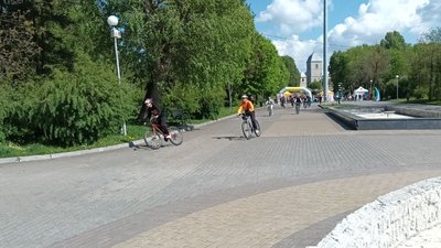 учасники "Символічного ековелопробігу" учасники "Символічного ековелопробігу"